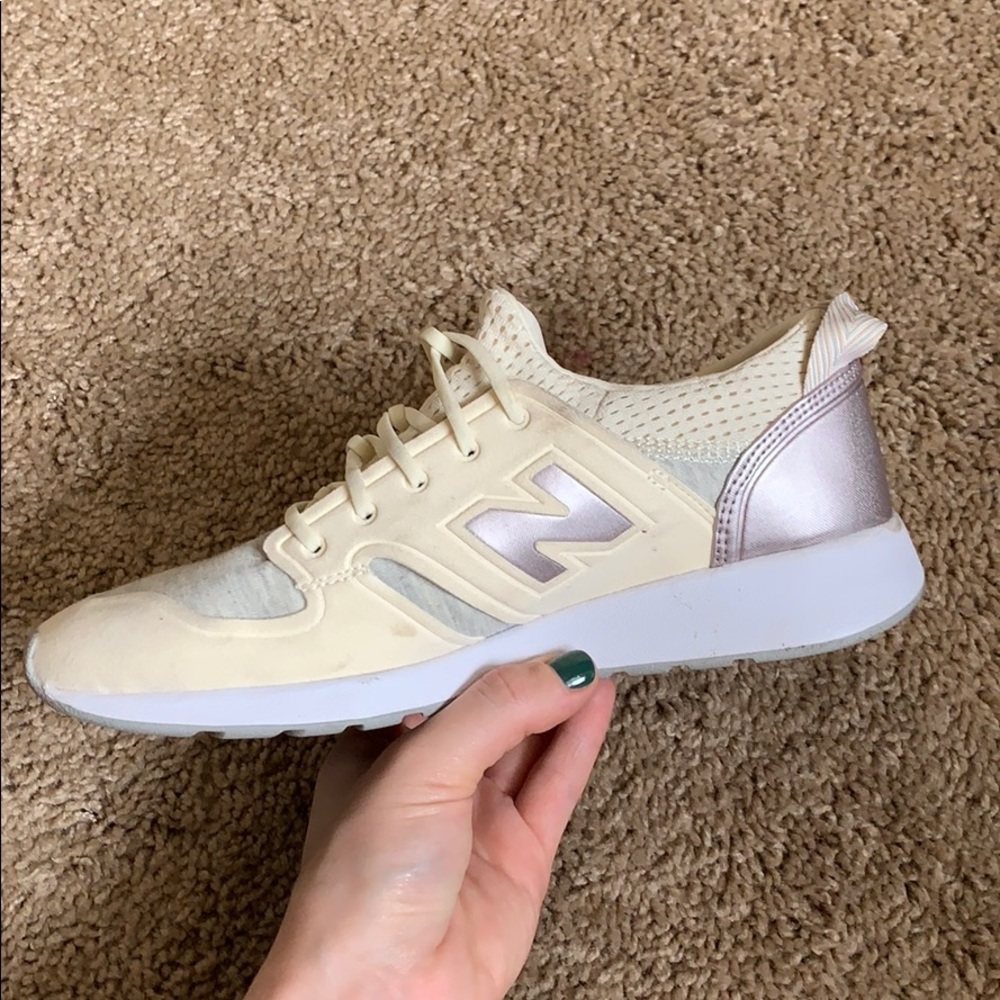 New balance women’s size 8 - Picture 3 of 5